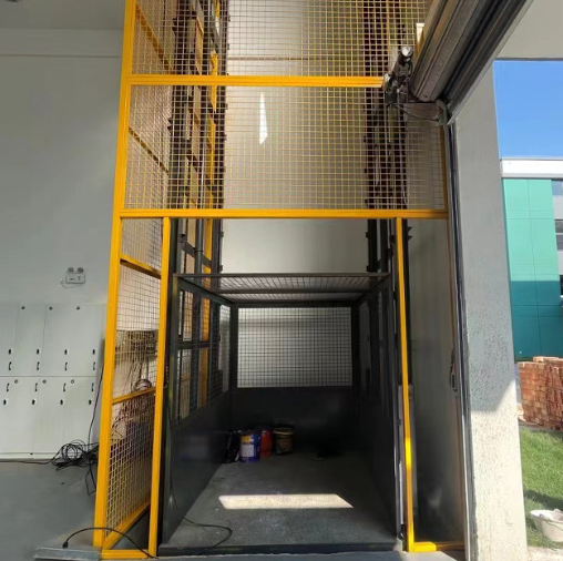 阜新导轨式升降机助力物流园破解运输难题